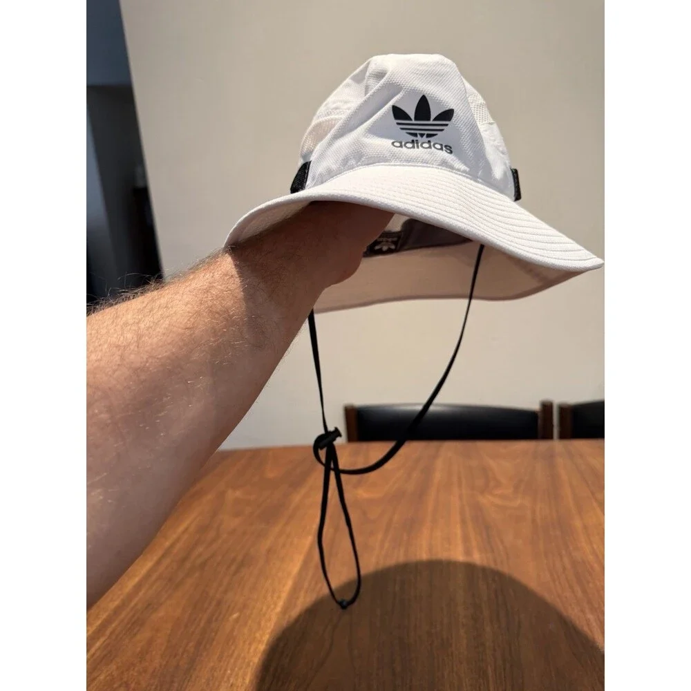 adidas Bucket Hat White/Black One Size Adjustable Chin Strap Lightweight